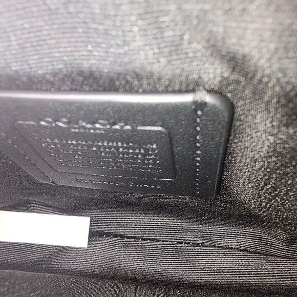 NWT Coach CW466 Corner Zip Wristlet In HALLOWEEN Print Black Cat Ghost Print - Picture 2 of 3